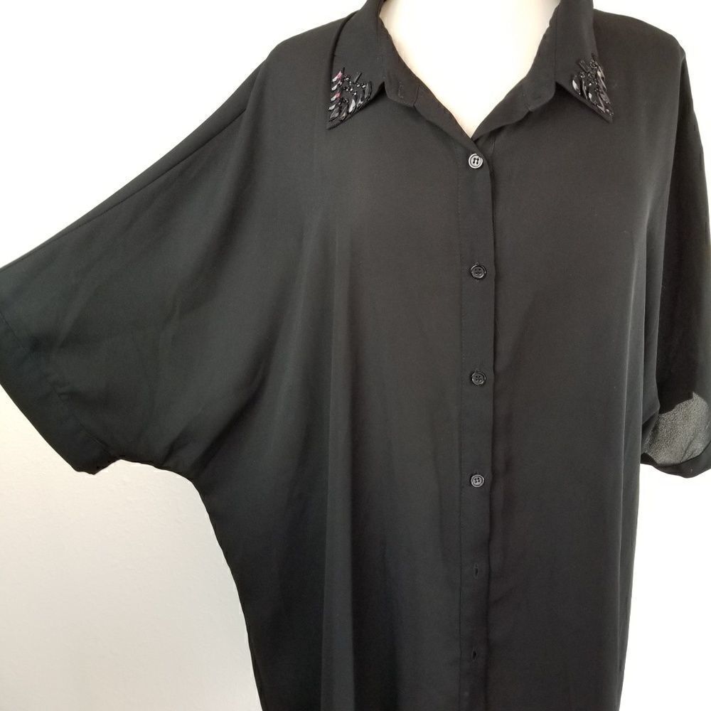 Daniel RAINN dolan short sleeve bejeweled collar